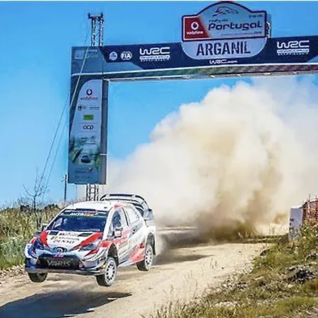 Historic Townhouse, Arganil, Casa Da Maya بيت للعطل